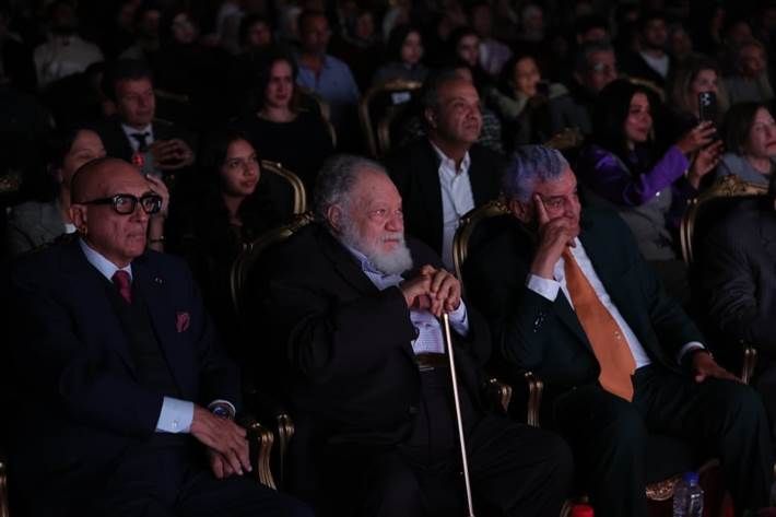 يحيى الفخراني يفوز بجائزة الاستحقاق الكبرى من مؤسسة فاروق حسني للثقافة والفنون حصل الفنان الكبير يحيى الفخراني على جائزة الاستحقاق الكبرى خلال الدورة الحالية من جوائز مؤسسة فاروق حسنى للث إقرأ المزيد