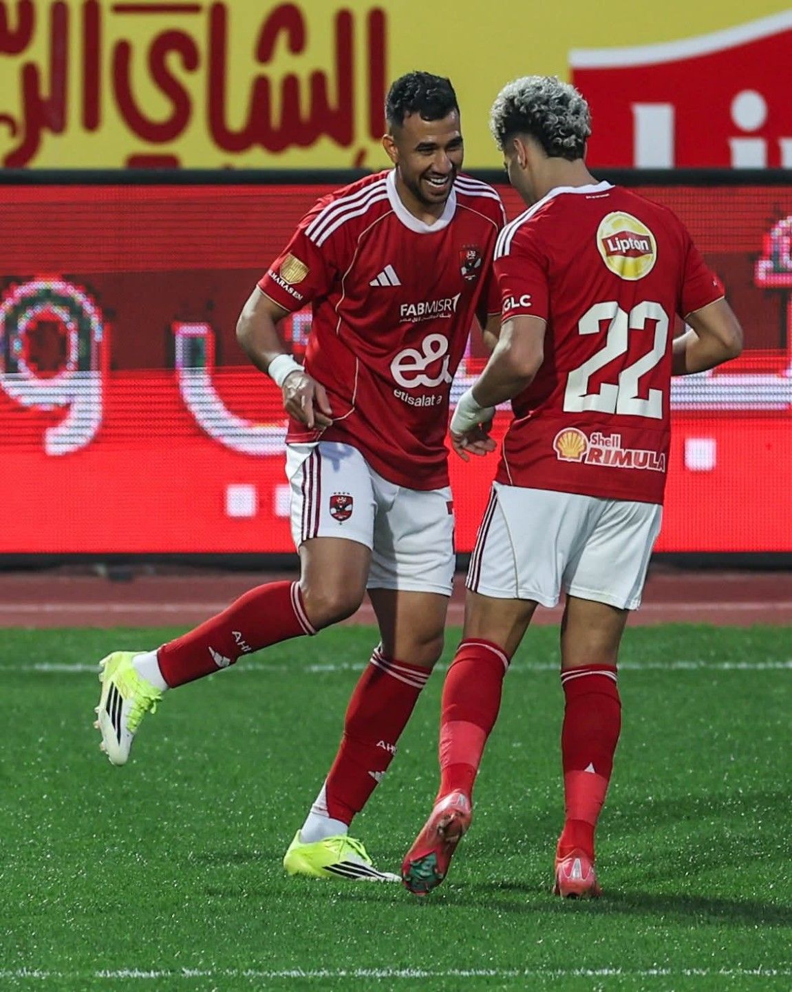 أبرزهم زيزو وتريزيجيه.. قائمة غيابات الأهلي ضد الإسماعيلي...