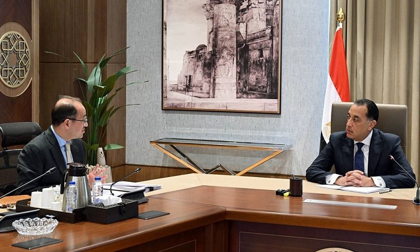 مدبولي يتابع مع وزير المالية مستجدات برنامج التعاون مع صندوق النقد الدولي