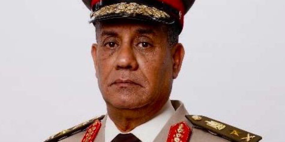 الفريق أشرف سالم يؤدي اليمن الدستورية أمام الرئيس السيسي وزيرا للدفاع والإنتاج الحربي