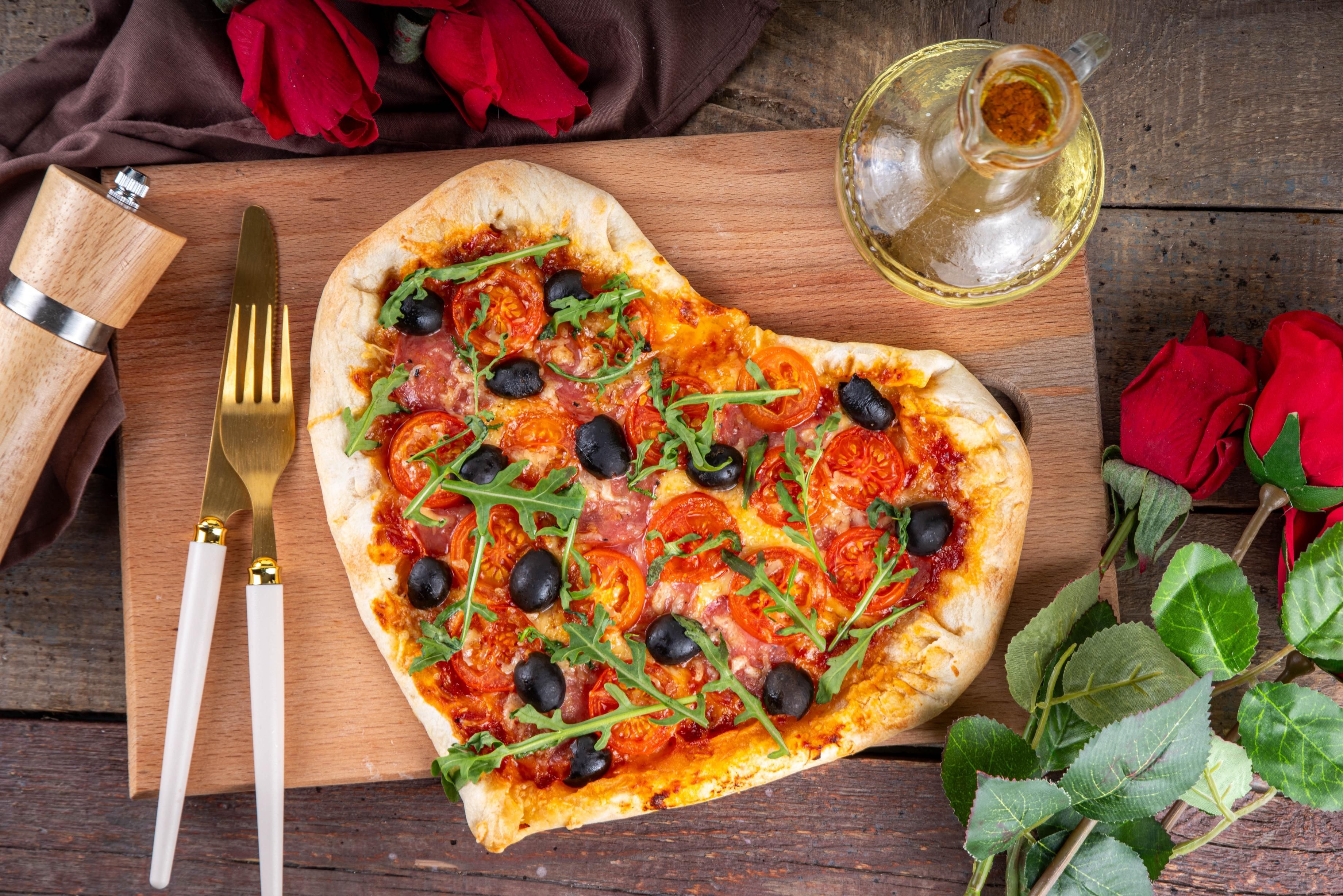 عيد الحب والأكل العاطفي: التعامل الصحي مع المشاعر