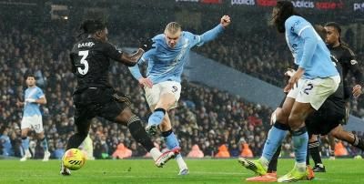 سيتي يتخطى فولهام ويلاحق أرسنال