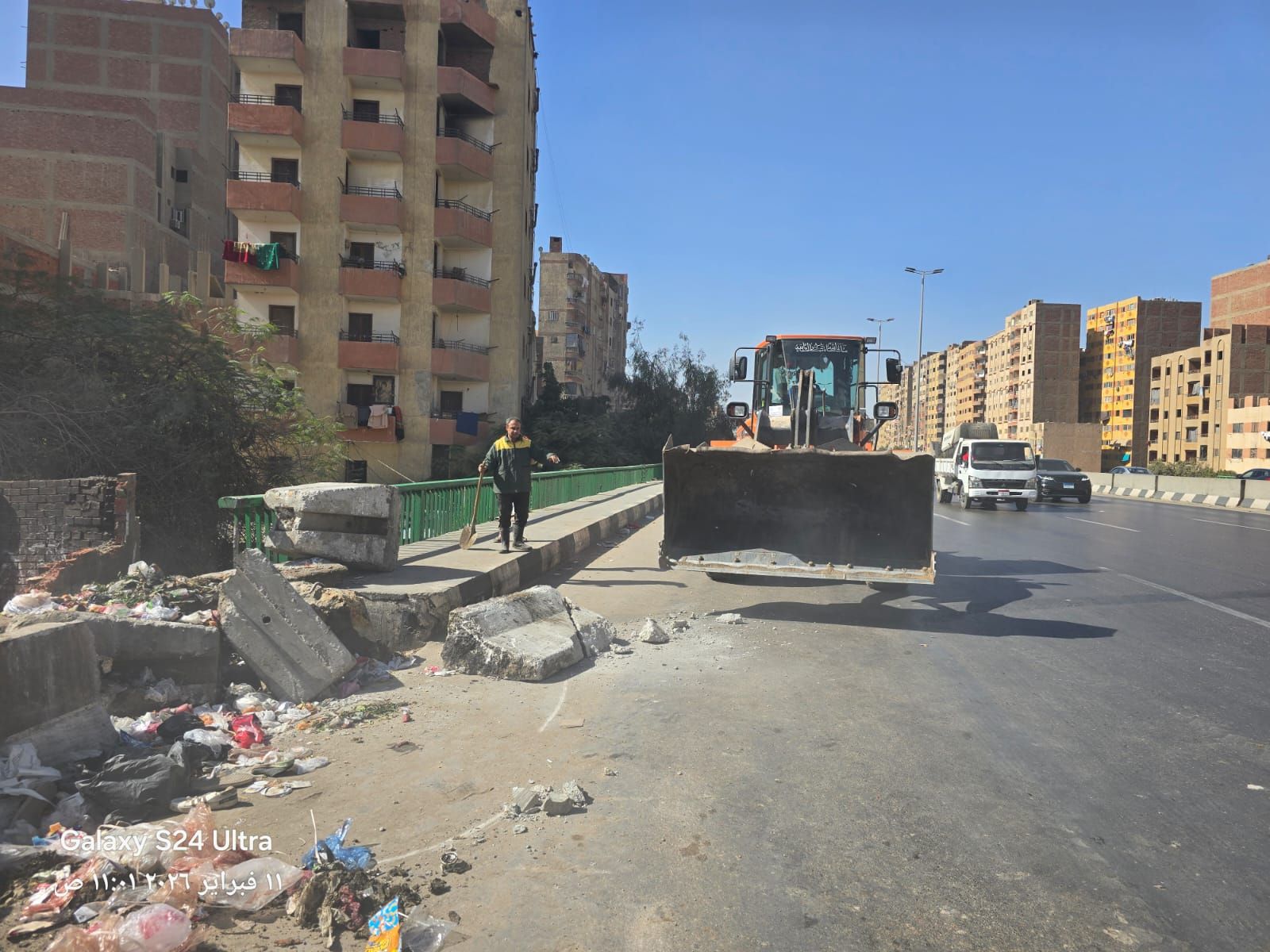 محافظة الجيزة: رفع الكتل الخرسانية وفتح سلم مشاه «مدينة النور» بحي الهرم