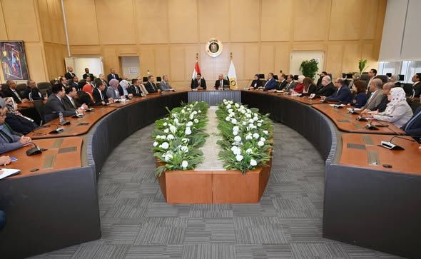 وزير الصناعة: دعم المستثمرين وزيادة الإنتاج أولوية المرحلة المقبلة