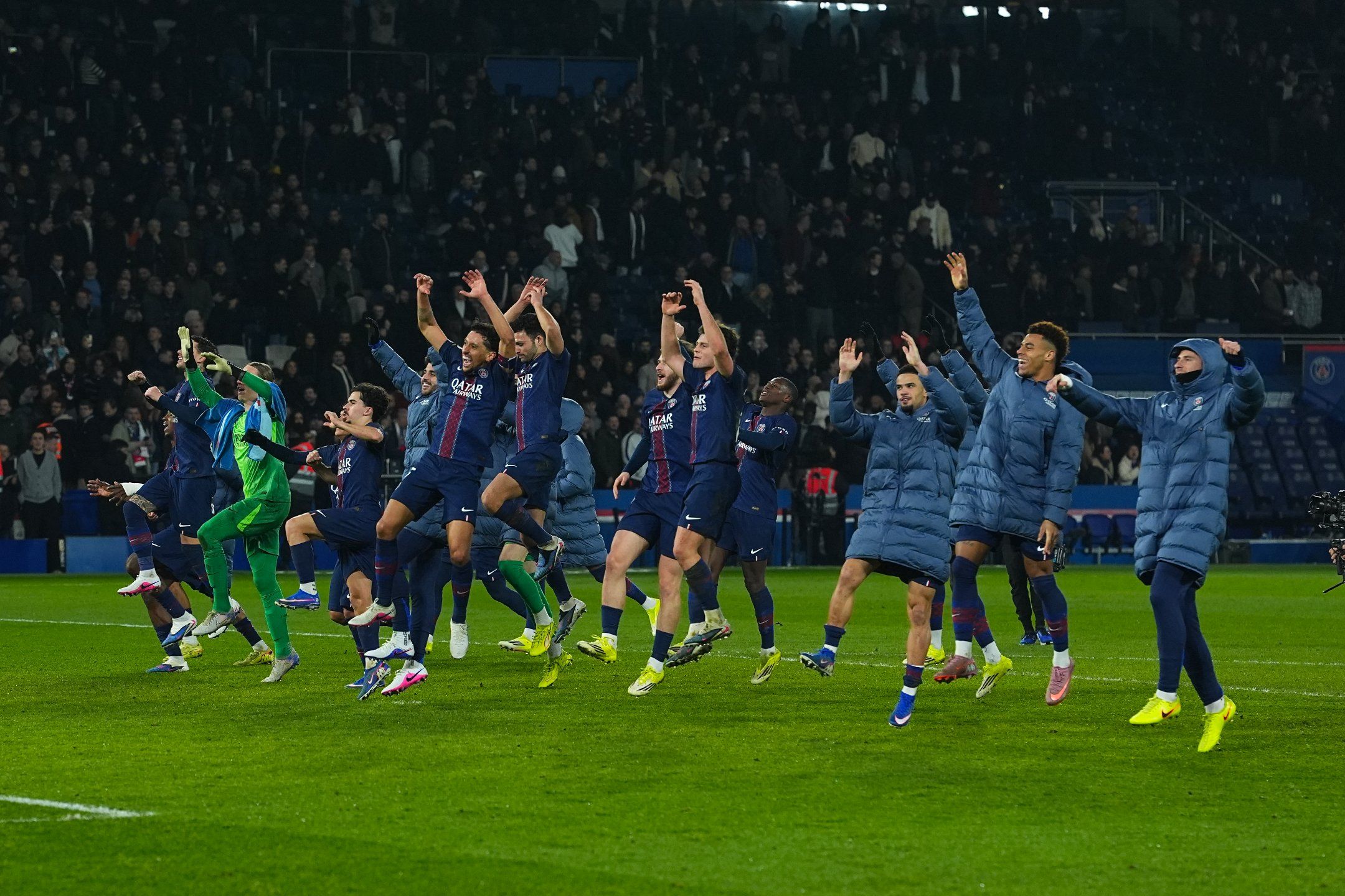 علي المفتوحة.. اطّلع على القنوات الناقلة لمباراة باريس سان...