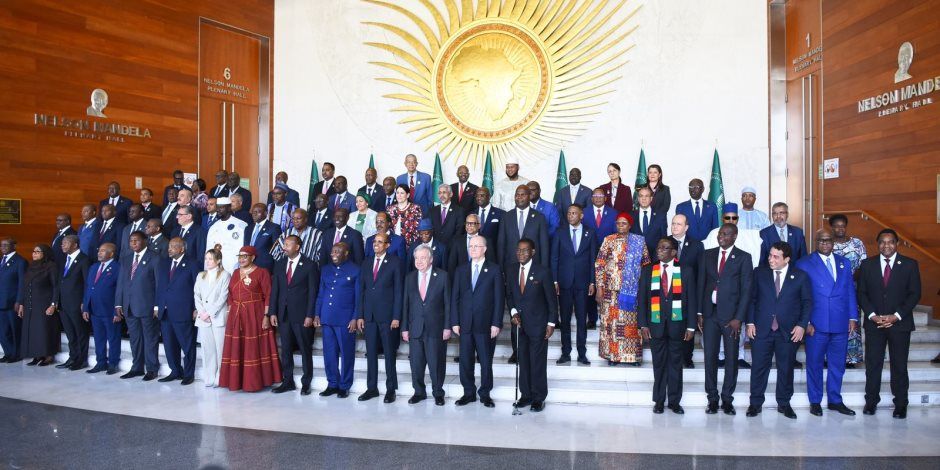 صورة جماعية لرؤساء الدول والحكومات المشاركين في أعمال قمة الاتحاد الإفريقي