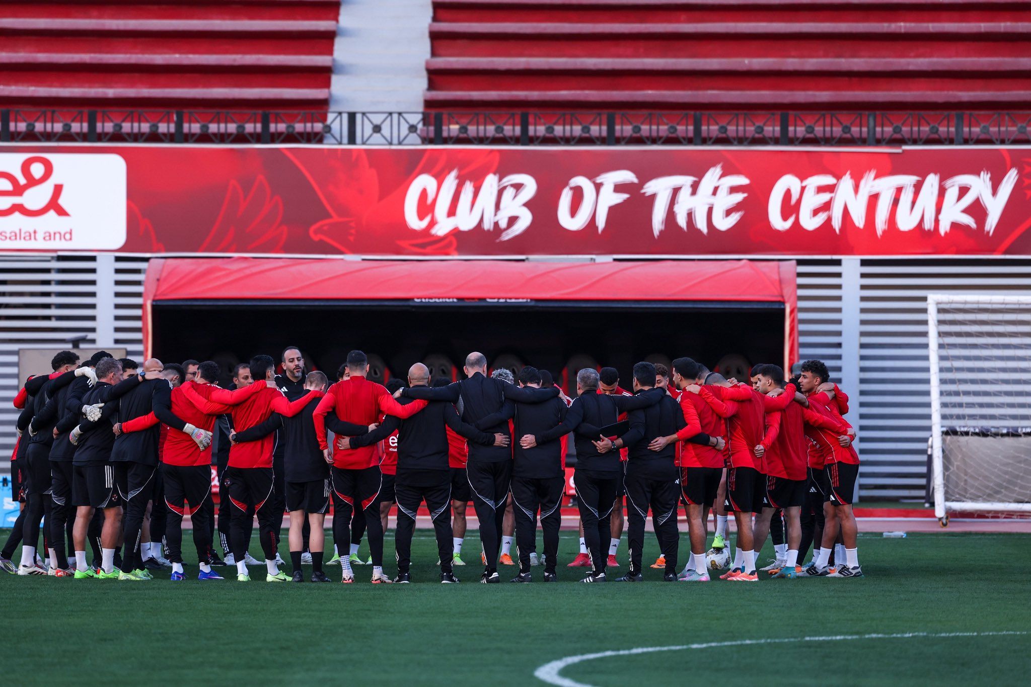 تسريب تشكيل الأهلي ضد الجيش الملكي في دوري...