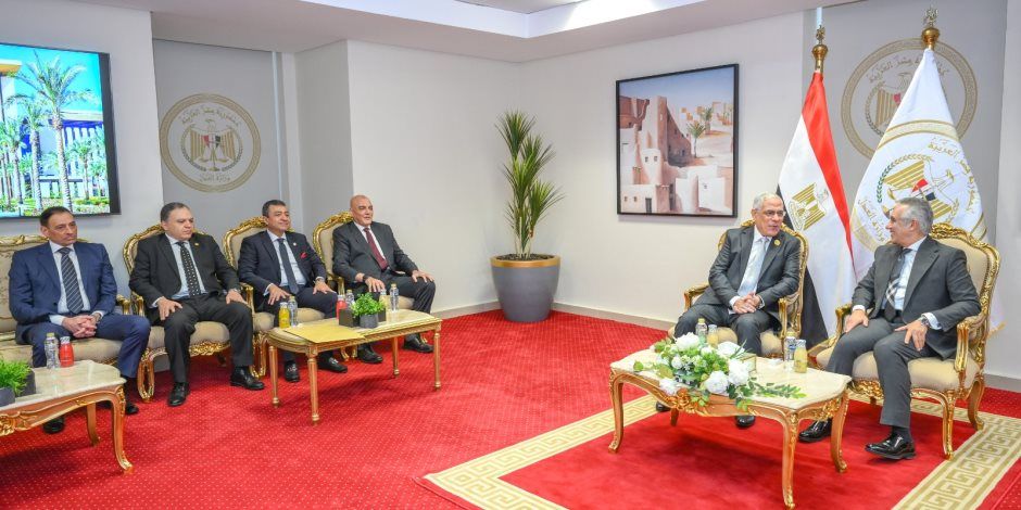 النائب العام يجري زيارة لوزير العدل لتهنئته بتولي منصبه الجديد (صور)