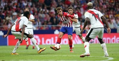 فايكانو يُفاجئ أتلتيكو بثلاثية في الليغا