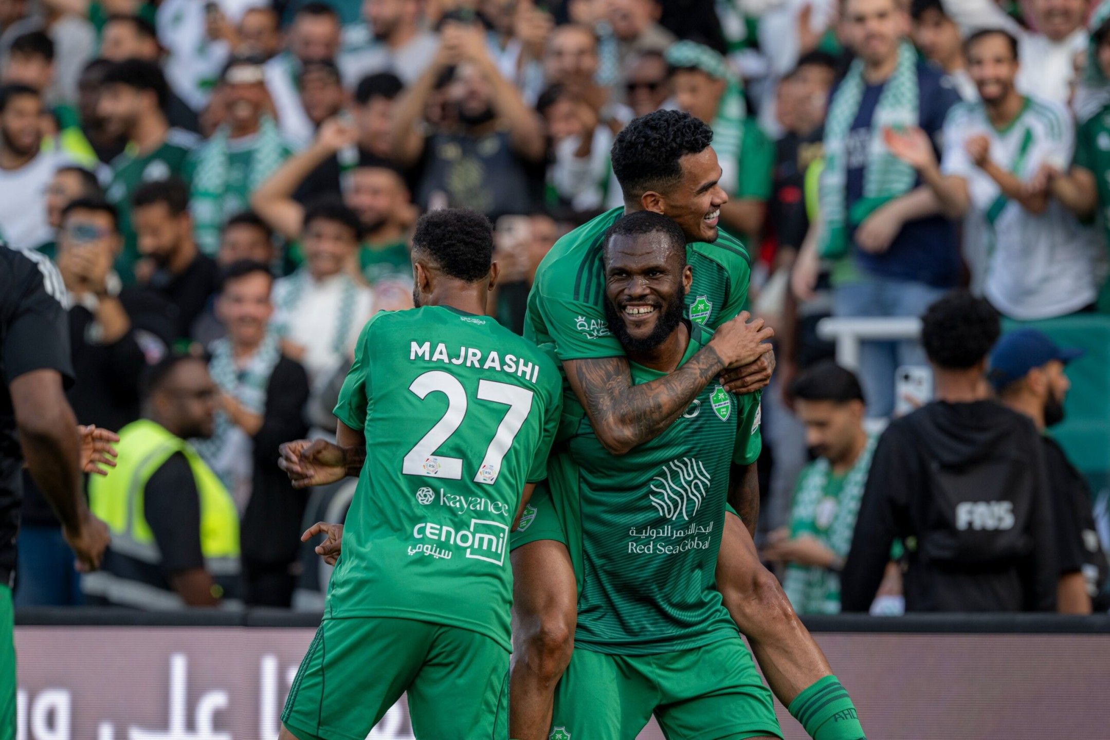 قائمة القنوات كاملة.. القنوات الناقلة لمباراة الأهلي ضد...