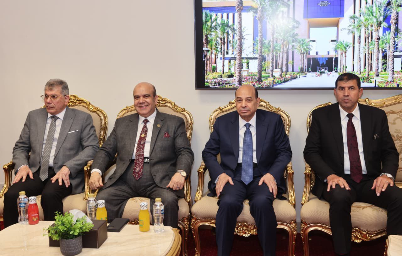 وزير العدل يستقبل رئيس مجلس القضاء الأعلى لتهنئته بتولي مهام منصبه.. صور