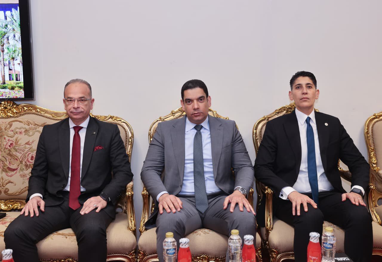 وزير العدل يستقبل رئيس مجلس القضاء الأعلى لتهنئته بتولي مهام منصبه.. صور