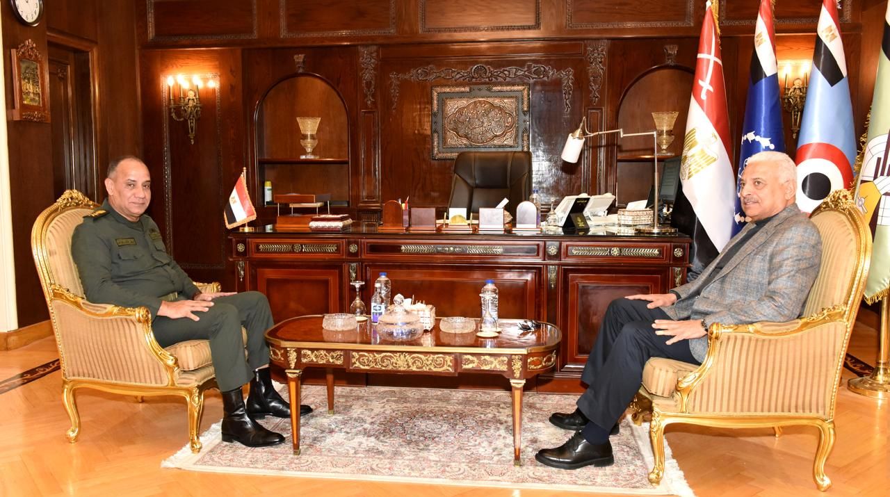 المتحدث العسكري: القوات المسلحة تجري مراسم تسليم وتسلم القيادة في تقليد عسكري أصيل| صور