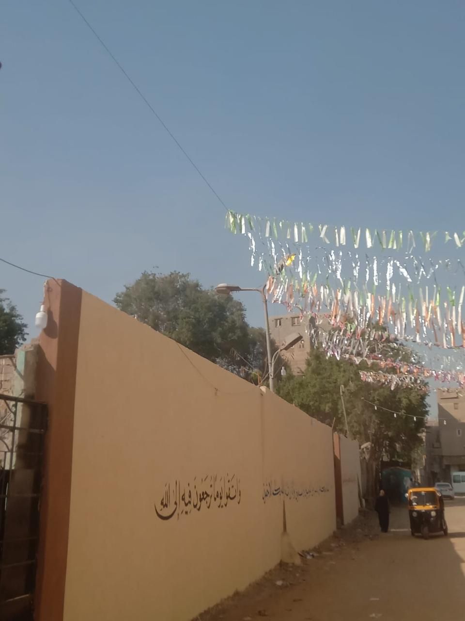 محافظة الجيزة تطلق حملة نظافة موسعة بطريق مقابر كفر الجبل لتحسين البيئة والمظهر العام