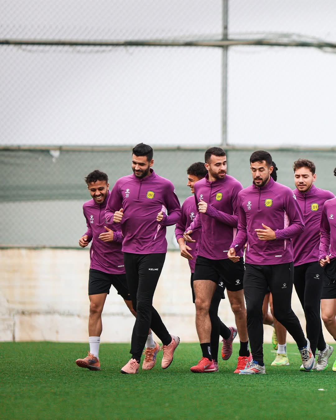 على المفتوحة.. القنوات الناقلة لمباراة الحسين إربد ضد...