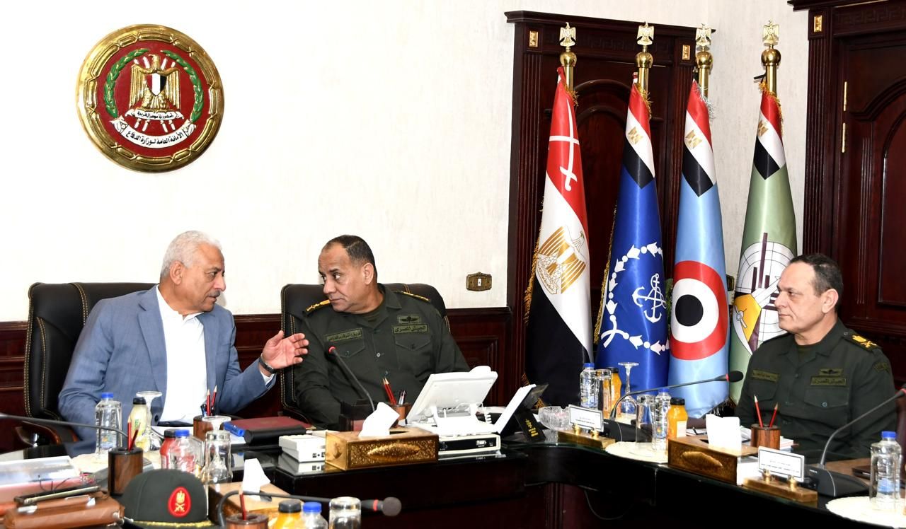 المتحدث العسكري: القوات المسلحة تجري مراسم تسليم وتسلم القيادة في تقليد عسكري أصيل| صور