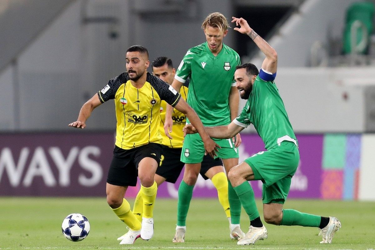 على المفتوحة.. القنوات الناقلة لمباراة الأهلي ضد سباهان...