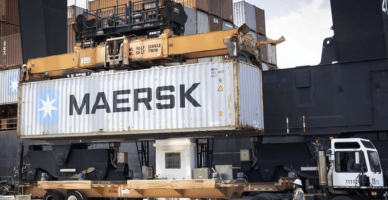 ميرسك تستحوذ على 37.5% من محطة حاويات بميناء جدة السعودي