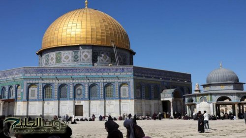 80 ألف مصلّ يؤدون أولى جمع رمضان بالأقصى