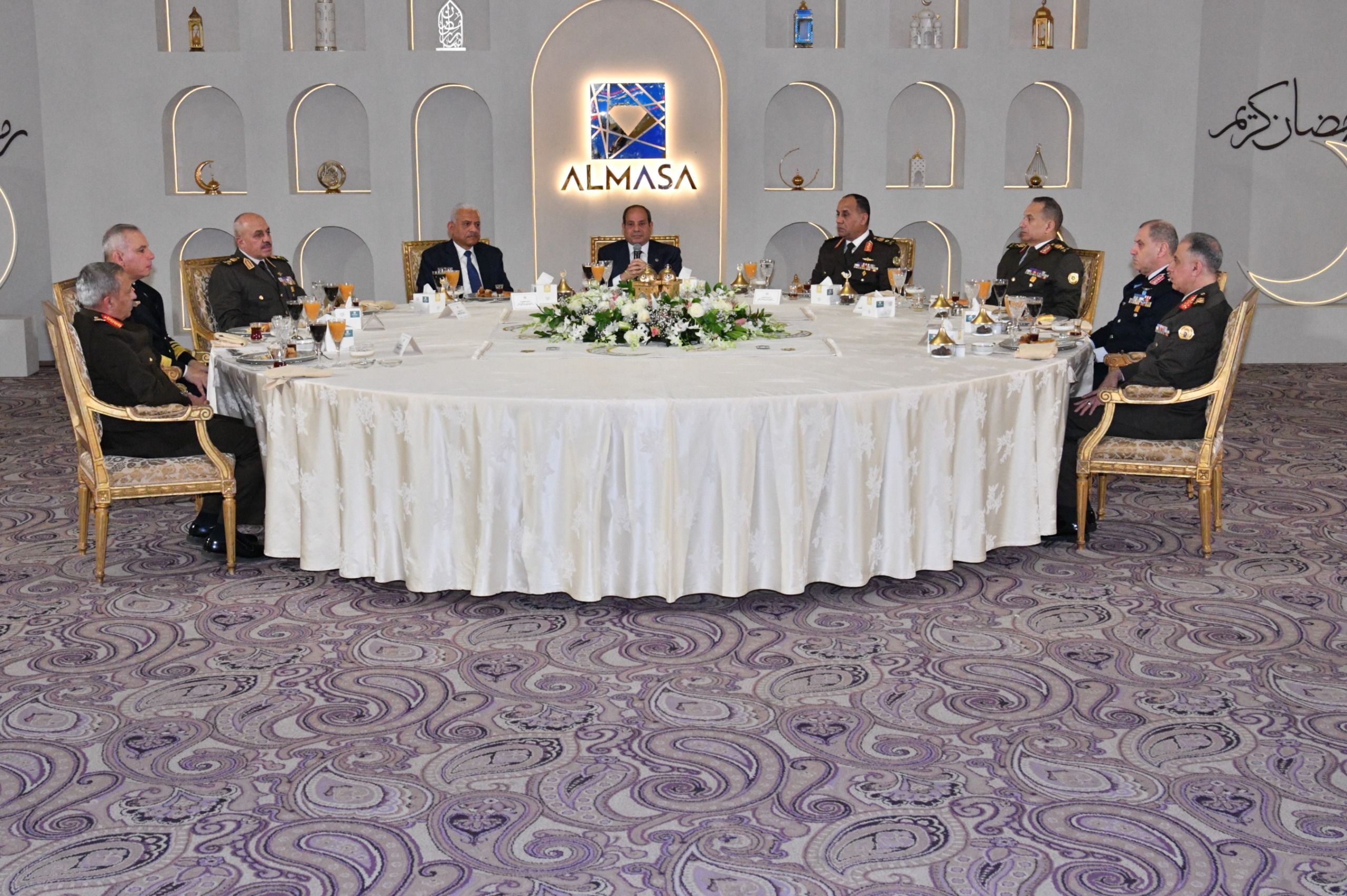 الرئيس السيسى يشهد حفل تكريم الفريق أول عبد المجيد صقر بحضور وزير الدفاع ورئيس الأركان وقادة الأفرع