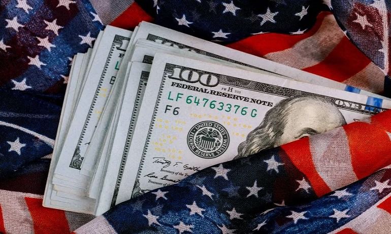 تباطؤ نمو الاقتصاد الأمريكي إلى 1.4% في الربع الرابع