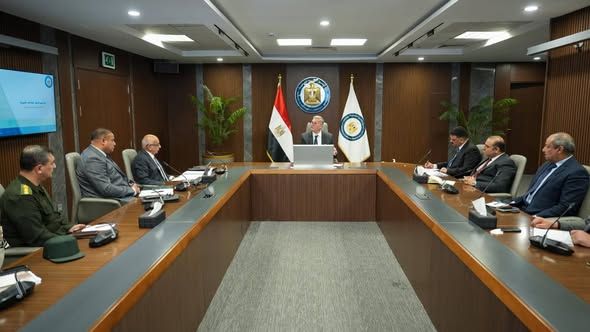 وزير البترول يتابع تحركات جذب استثمارات جديدة في الذهب والمعادن