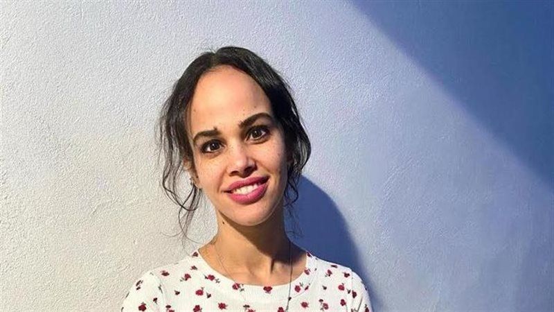 بعد ظهورها مع والدها في إعلان أورنج.. معلومات...