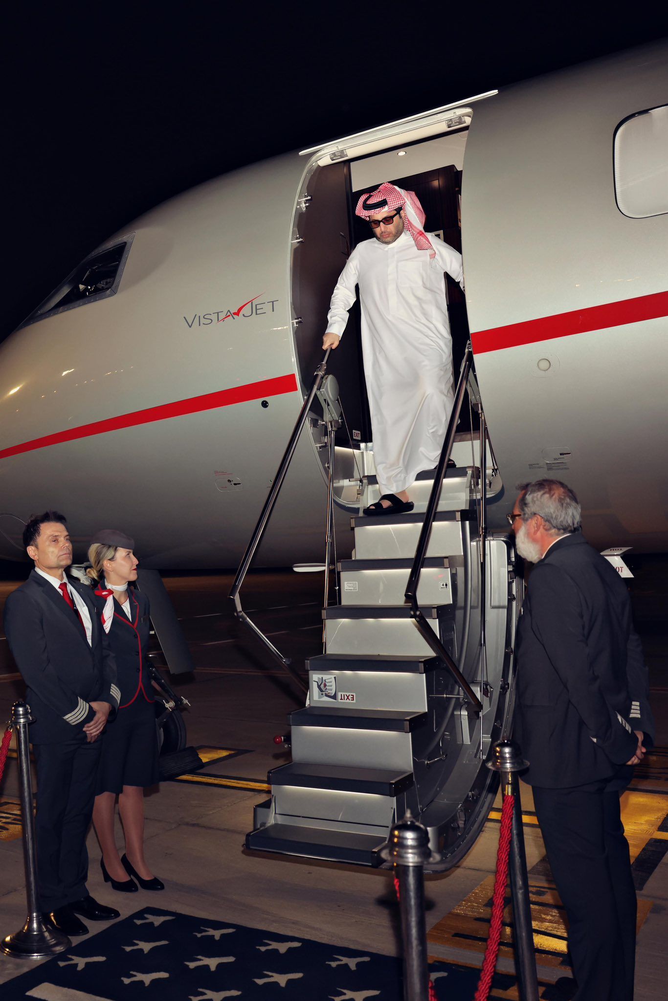 تركي آل الشيخ يعلن وصوله إلى مصر في زيارة رسمية لعدة أيام.. فيديو وصور