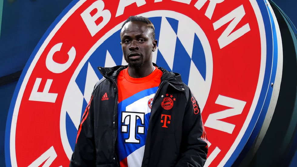 تطورات.. أسطورة بايرن ميونخ يحذر برشلونة من التعاقد...