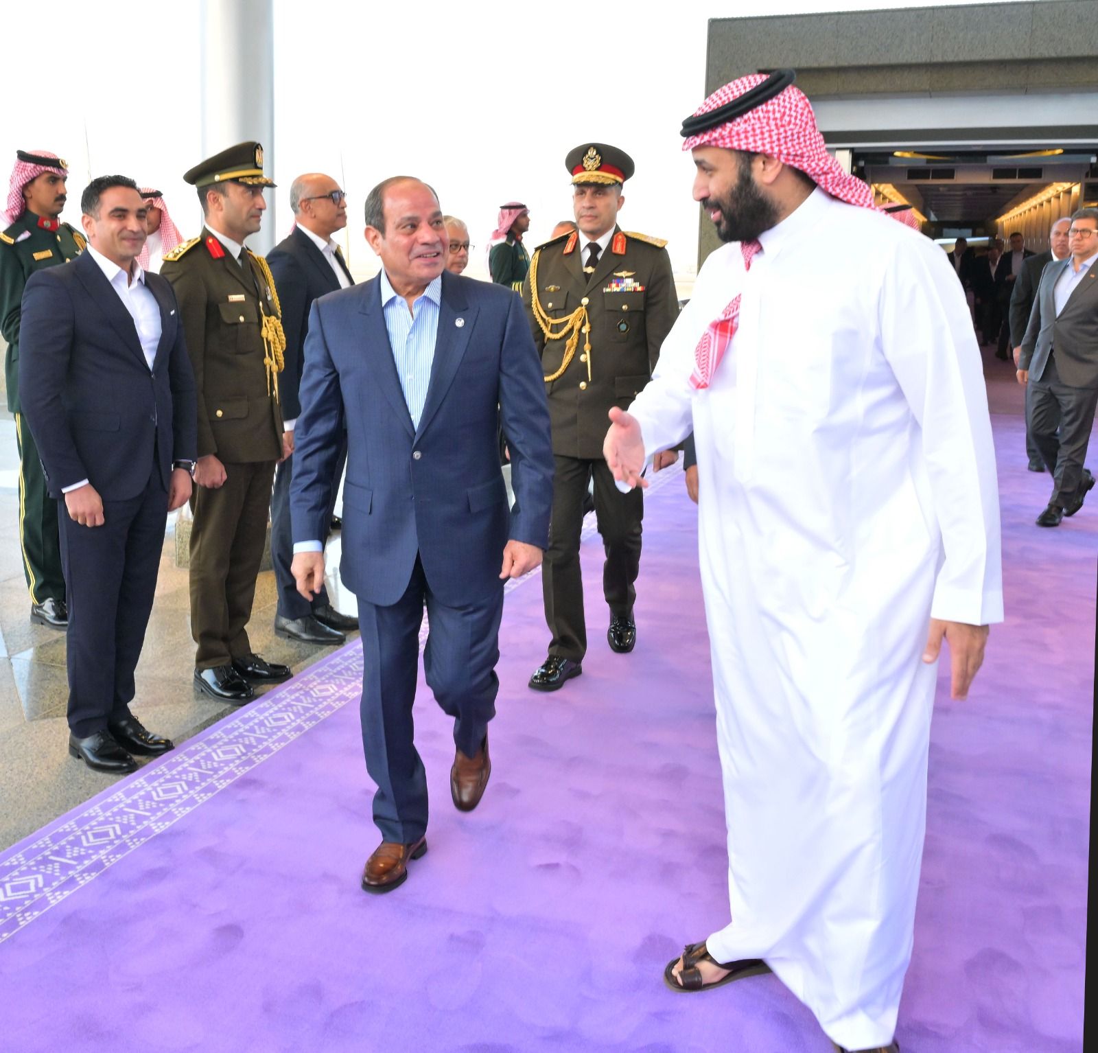 الرئيس السيسي وولي العهد السعودي يبحثان في جدة تعزيز العلاقات وتطورات الأوضاع في غزة