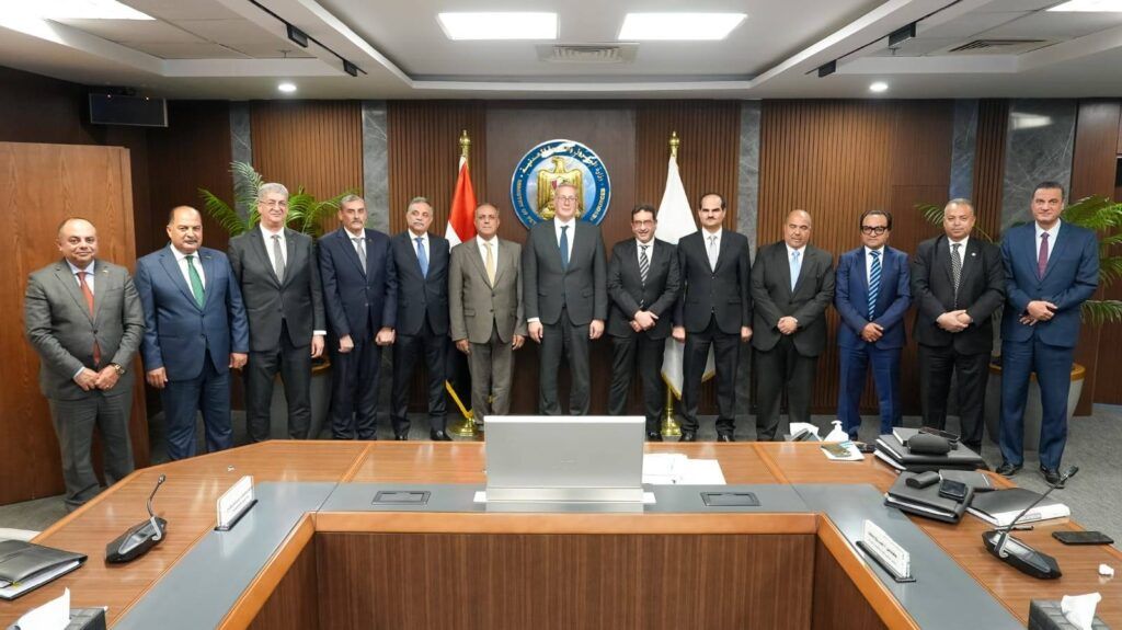 «خدمات البترول البحرية» تحقق 261.5 مليون دولار إيرادات و44 تعاقدا جديدا في 2025