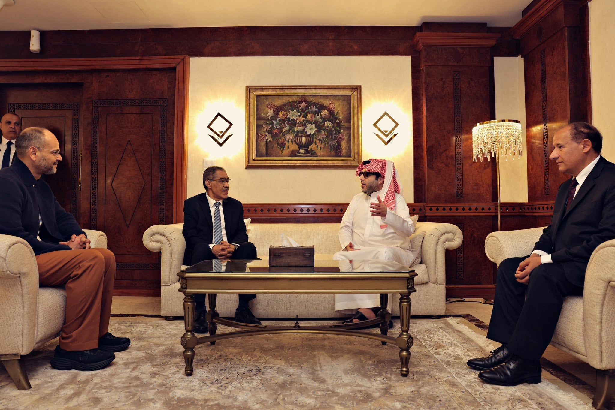 تركي آل الشيخ يعلن وصوله إلى مصر في زيارة رسمية لعدة أيام.. فيديو وصور