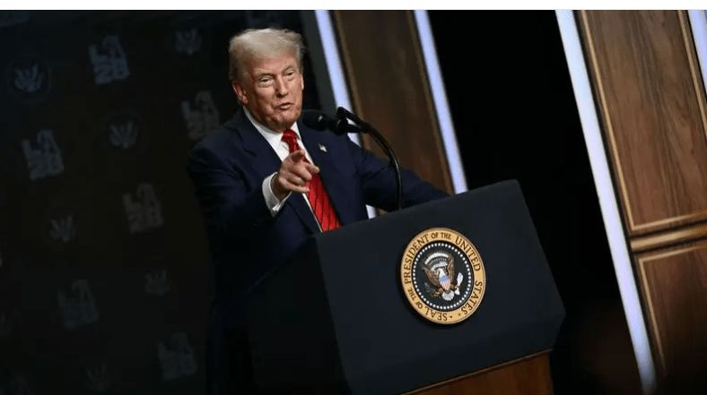 رسوم ترامب العالمية الجديدة بنسبة 10% تدخل حيز التنفيذ