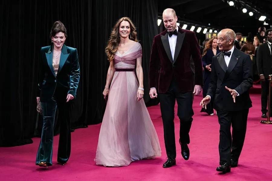 كيت ميدلتون مفاجأة حفل توزيع جوائز البافتا في لندن شكل حضور أميرة ويلز كيت ميدلتون إحدى أبرز مفاجآت حفل توزيع جوائز البافتا البريطانية للعام 2026 وذلك بعد غياب إقرأ المزيد