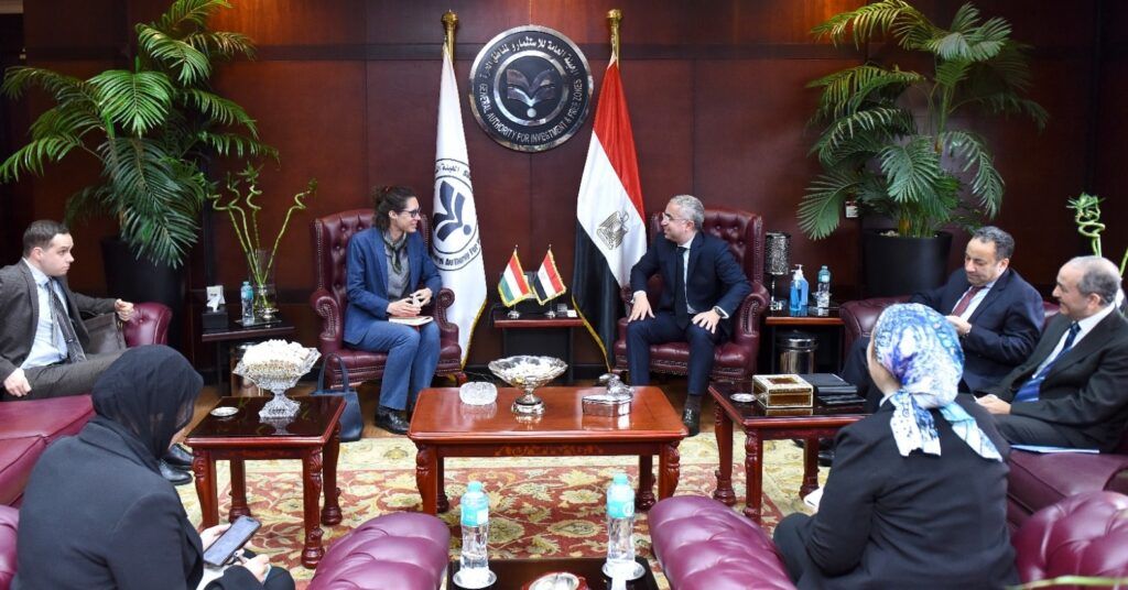 مصر والمجر تبحثان تعزيز الشراكة الاستثمارية بين البلدين