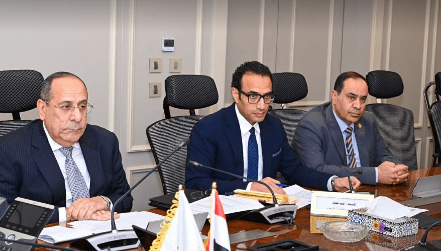 وزير التموين: مد ساعات صرف المنحة الإضافية 3 ساعات يوميًا وتجزئتها حتى 4 مرات في الشهر