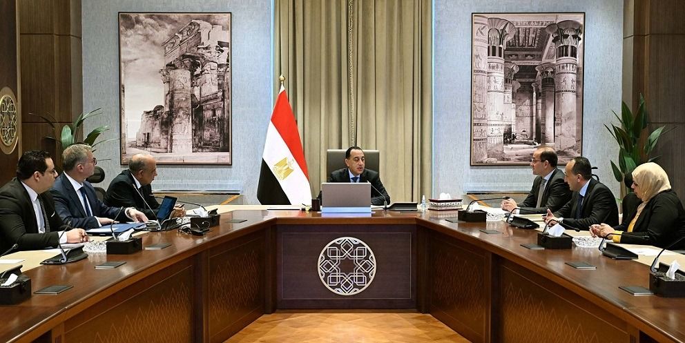 الحكومة تؤكد الجاهزية الكاملة لتأمين إمدادات الغاز اللازمة لقطاع الكهرباء