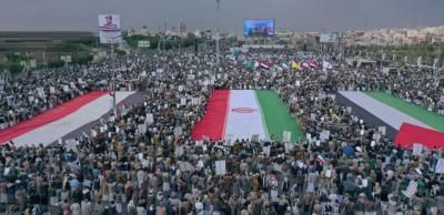 أخبار اليمن : مسيرة مليونية بصنعاء تضامناً مع إيران