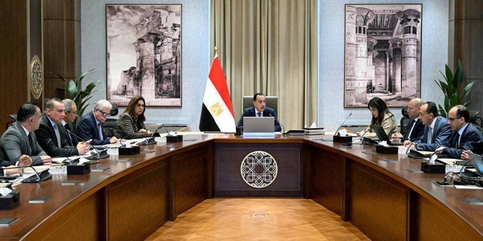 رئيس الوزراء يتابع الموقف التنفيذى لتشغيل وتطوير مطار العلمين الدولى