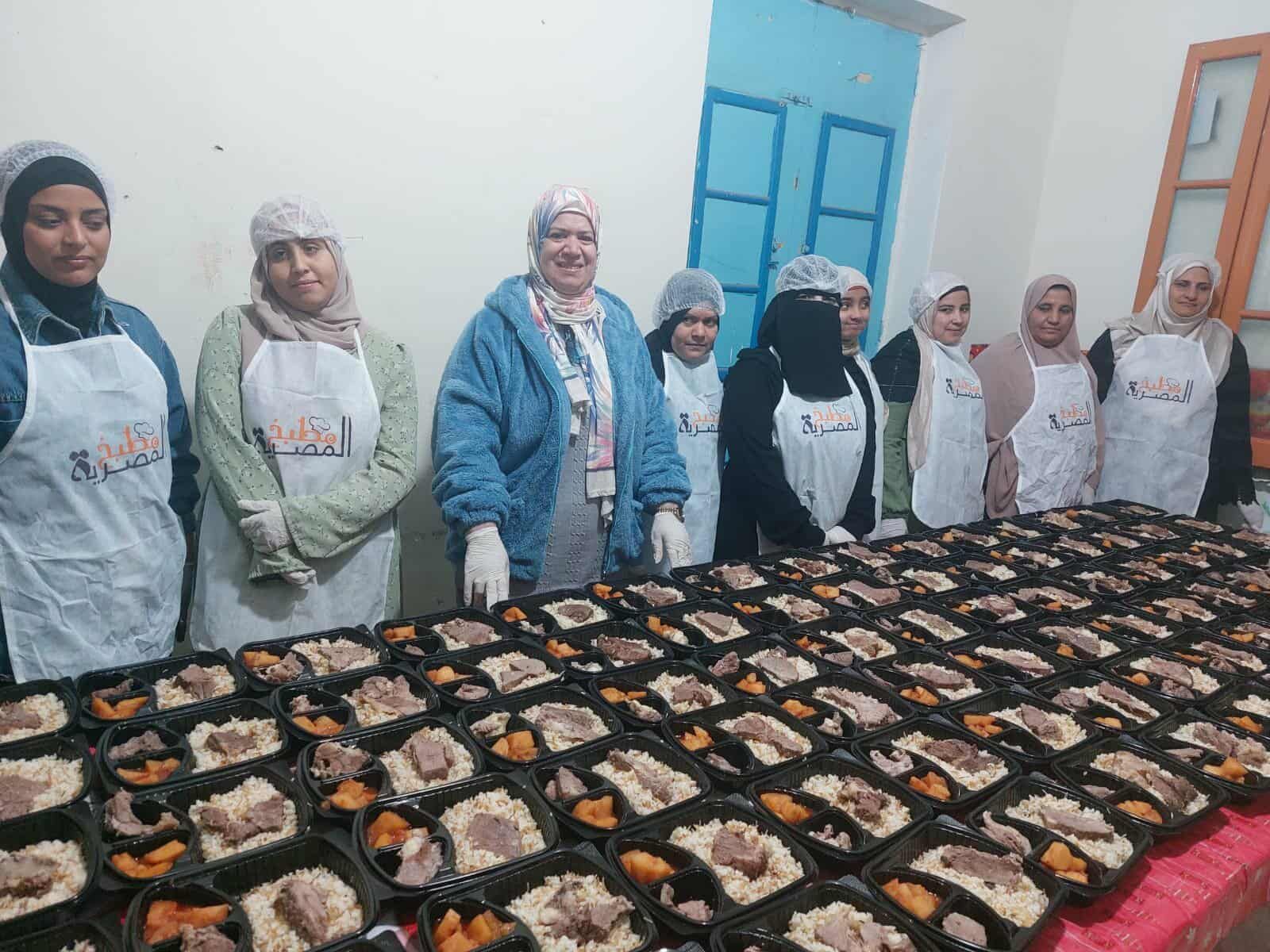 مائدة إفطار إمبابة الكبرى.. كيف جمع الأهالي 20...