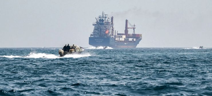 مخاطر الحرب تقفز بتكلفة التأمين على الشحن عبر الخليج إلى خمسة أمثال