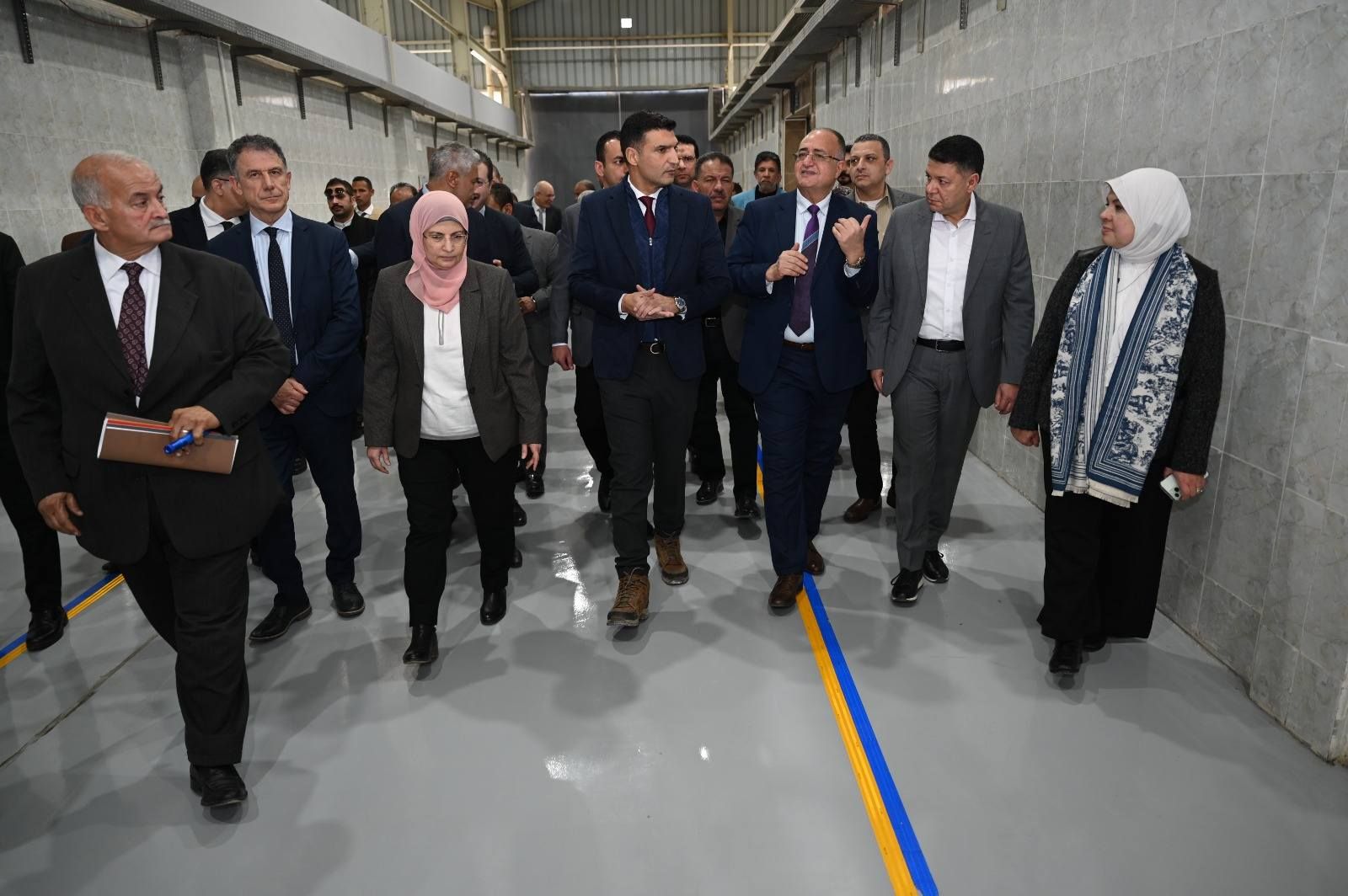 وزارة الصناعة تستعد لطرح وحدات إنتاجية جديدة بالمرحلة الثالثة بمدينة الجلود بالروبيكي