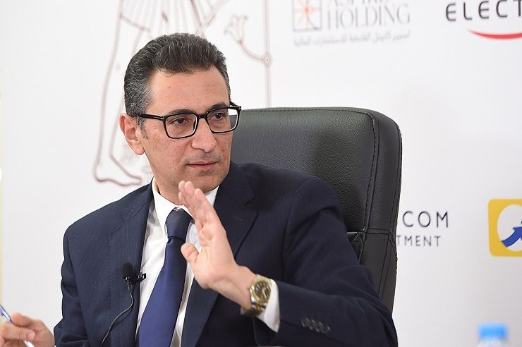 أحمد عبد الحافظ: النقل البحري أكثر القطاعات تضررا من التطورات الإقليمية الأخيرة