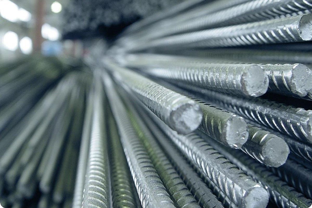 بكم طن حديد عز اليوم؟ انخفاض طفيف يضرب...