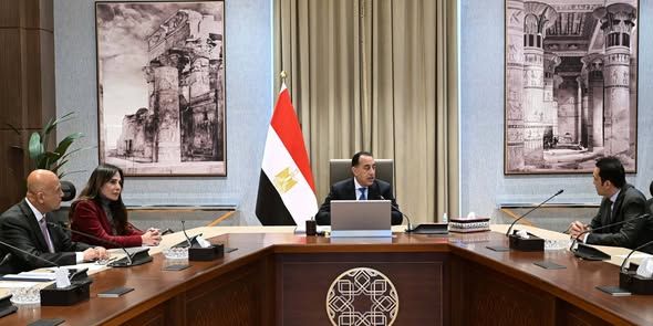 رئيس الوزراء: الأولوية للطاقة المتجددة ضمن استراتيجية مصر للتحول الاقتصادي المستدام