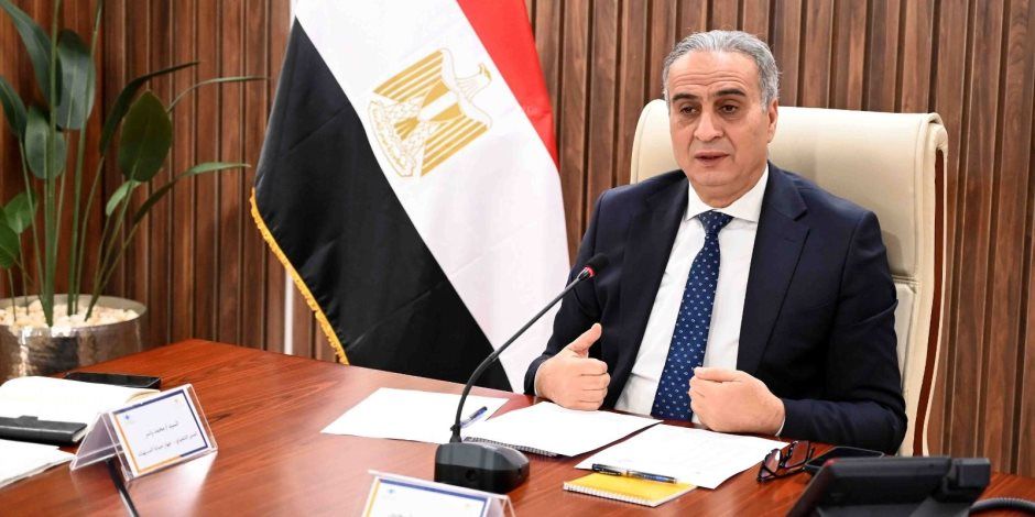 حماية المستهلك يشن حملة رقابية مفاجئة بعدة مناطق بالقاهرة ويضبط "14" مخالفة للتلاعب بالأسعار