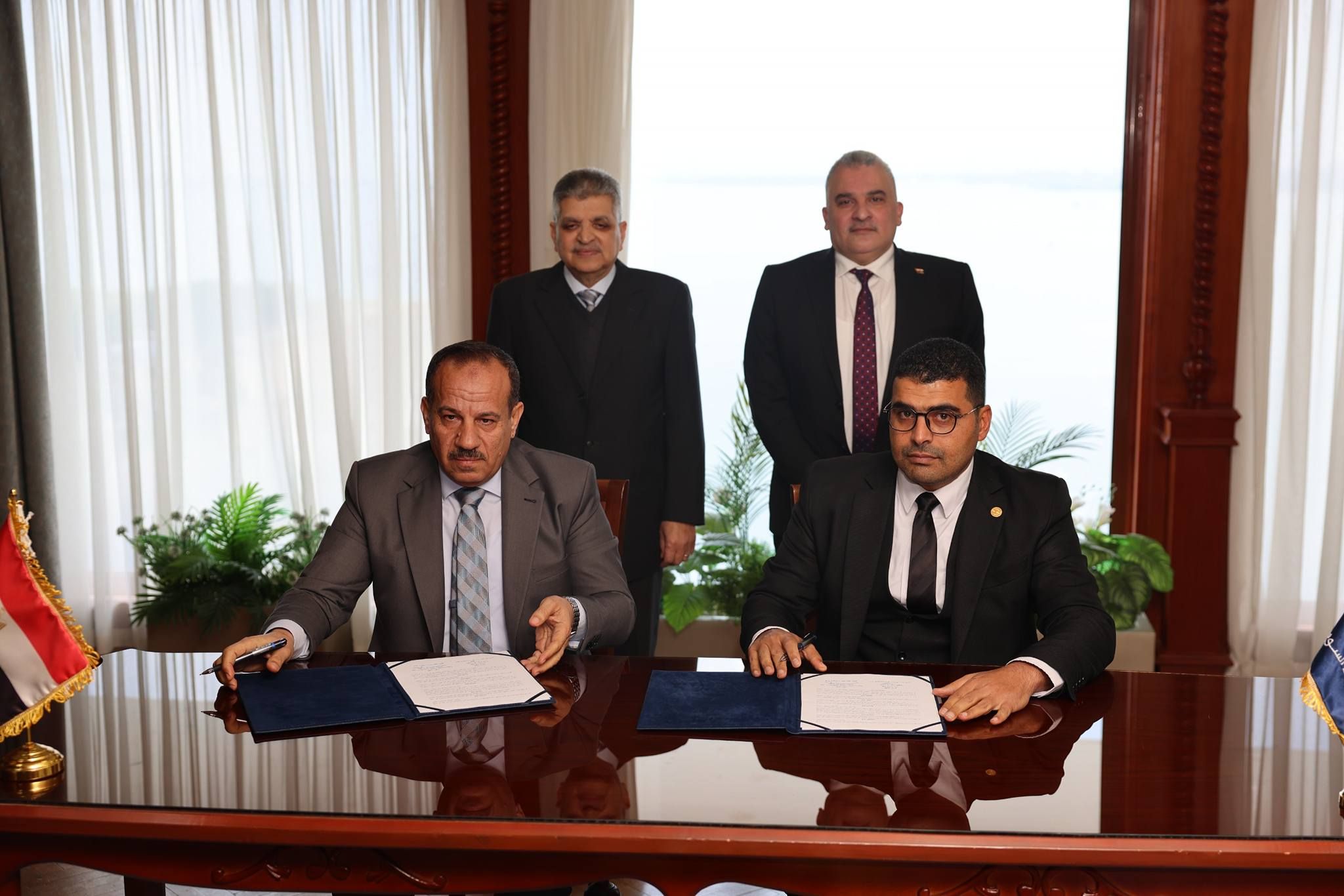 توقيع بروتوكول تعاون لتطوير الاستزراع السمكي بين هيئة قناة السويس وجهاز حماية البحيرات
