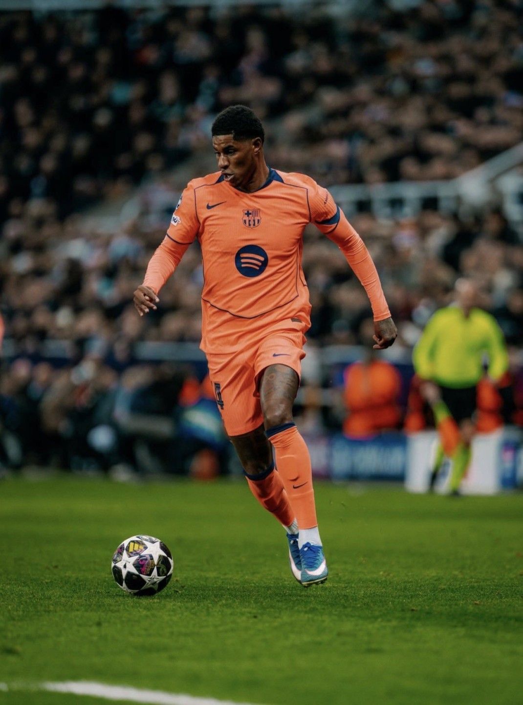 رغم رغبة فليك في بقاءه.. برشلونة يواجه أزمة...