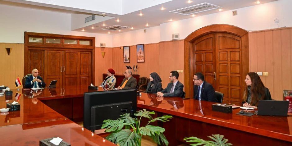 وزير الري يبحث مع القومي للطفولة والأمومة واليونيسيف سُبل تمكين الفتيات بالأسر الأكثر احتياجا