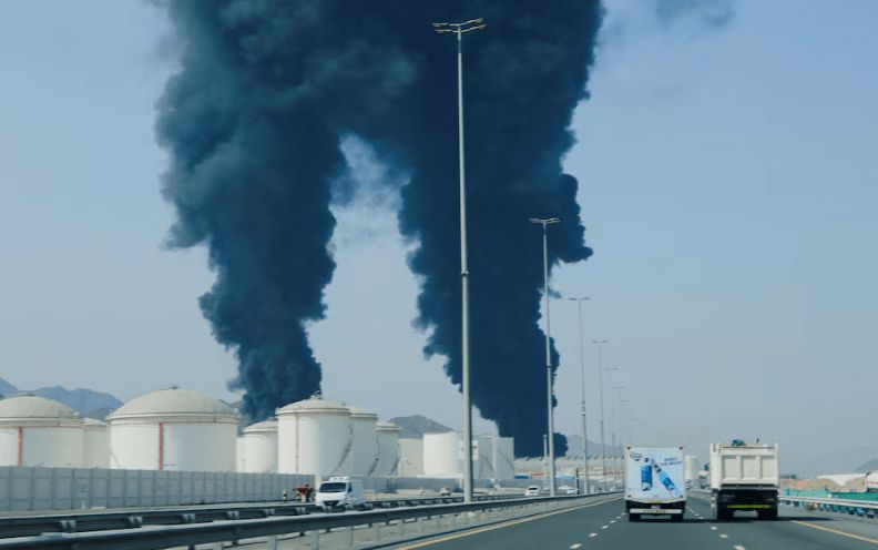 استئناف عمليات تحميل النفط من ميناء الفجيرة الإماراتي